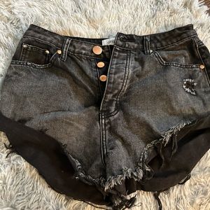 Black Jean shorts!